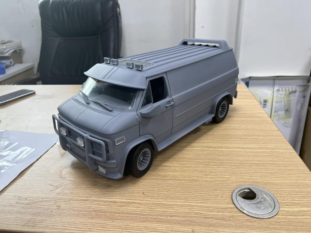 Ramen Toy 80's Van